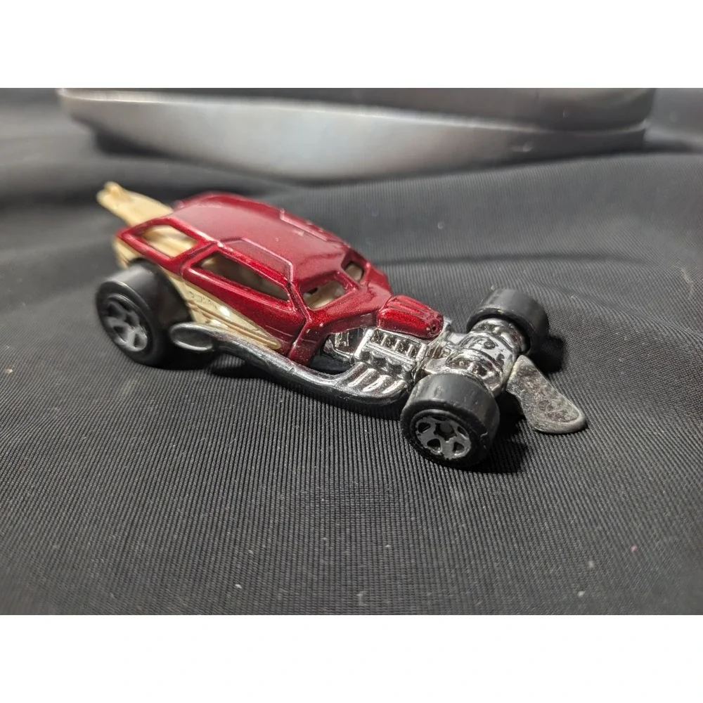 Hot Wheels Surf Crate Red Chrome Hot Rod Diecast Car Mattel 2014 Malaysia